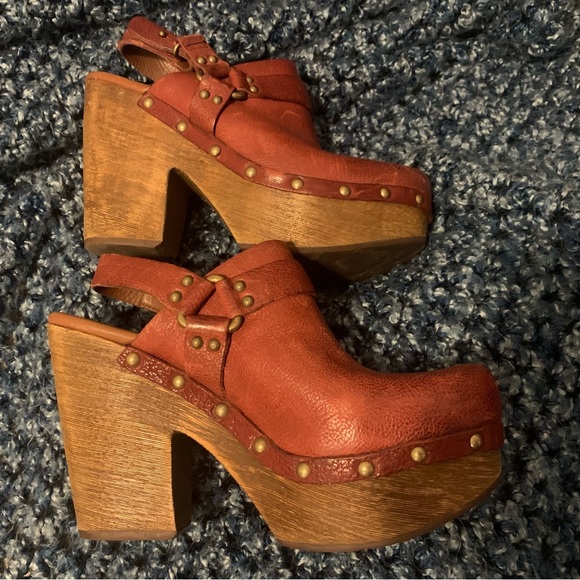 COPY - Kork-Ease Carmella Harness Slingback Heeled Clog - Picture 1 of 8